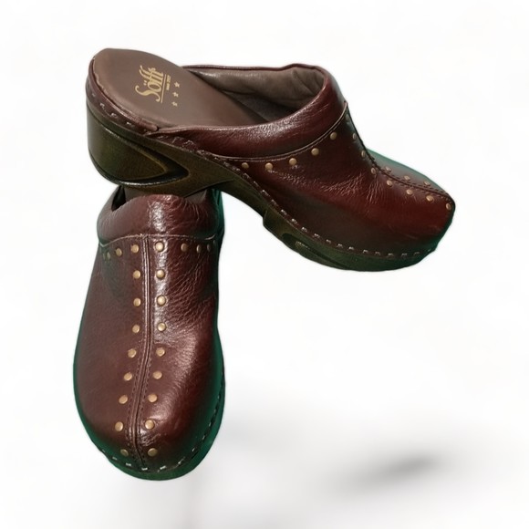 Sofft Brand Brown Leather Clogs Brass Studs Slip Resistant Soles Women's Size 9 - Picture 4 of 15